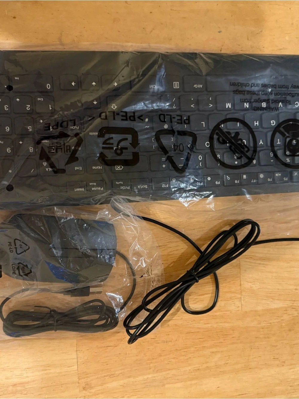 Brand new Lenovo Black Wired USB Keyboard and Mouse Combo